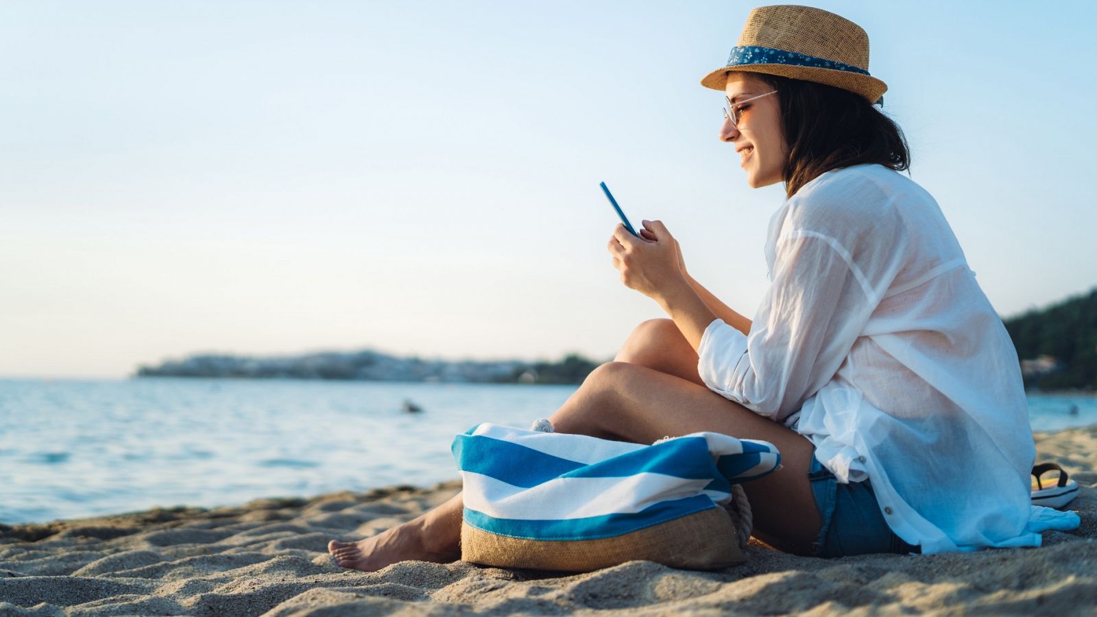 ¿Es posible desconectar del móvil en verano?