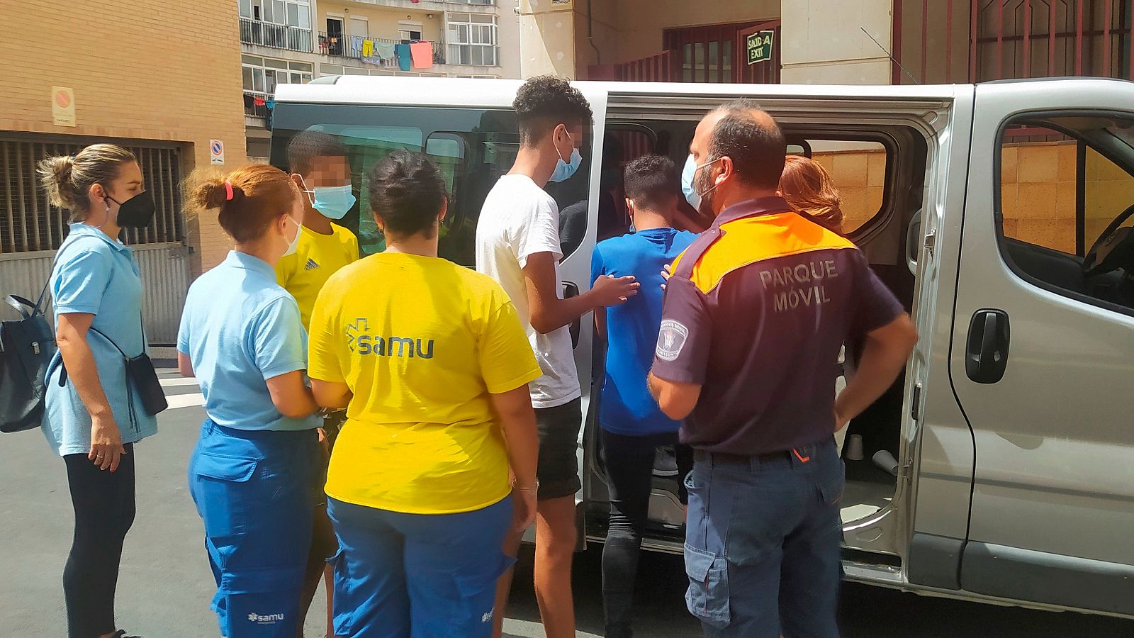 Un juzgado de Ceuta paraliza la devolución de nueve menores a Marruecos