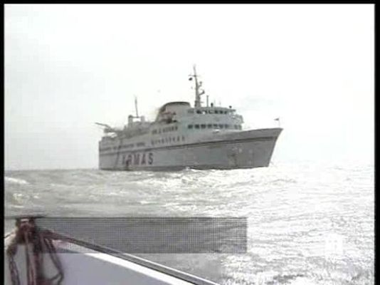  - Naufraga un ferry español