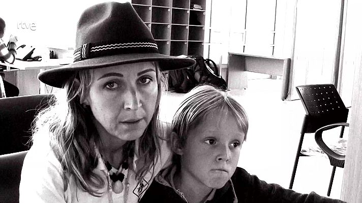 Mi Familia En La Mochila - Family Run - Ruta del Cóndor: Puno - Titicaca - Los Uros - Amantani