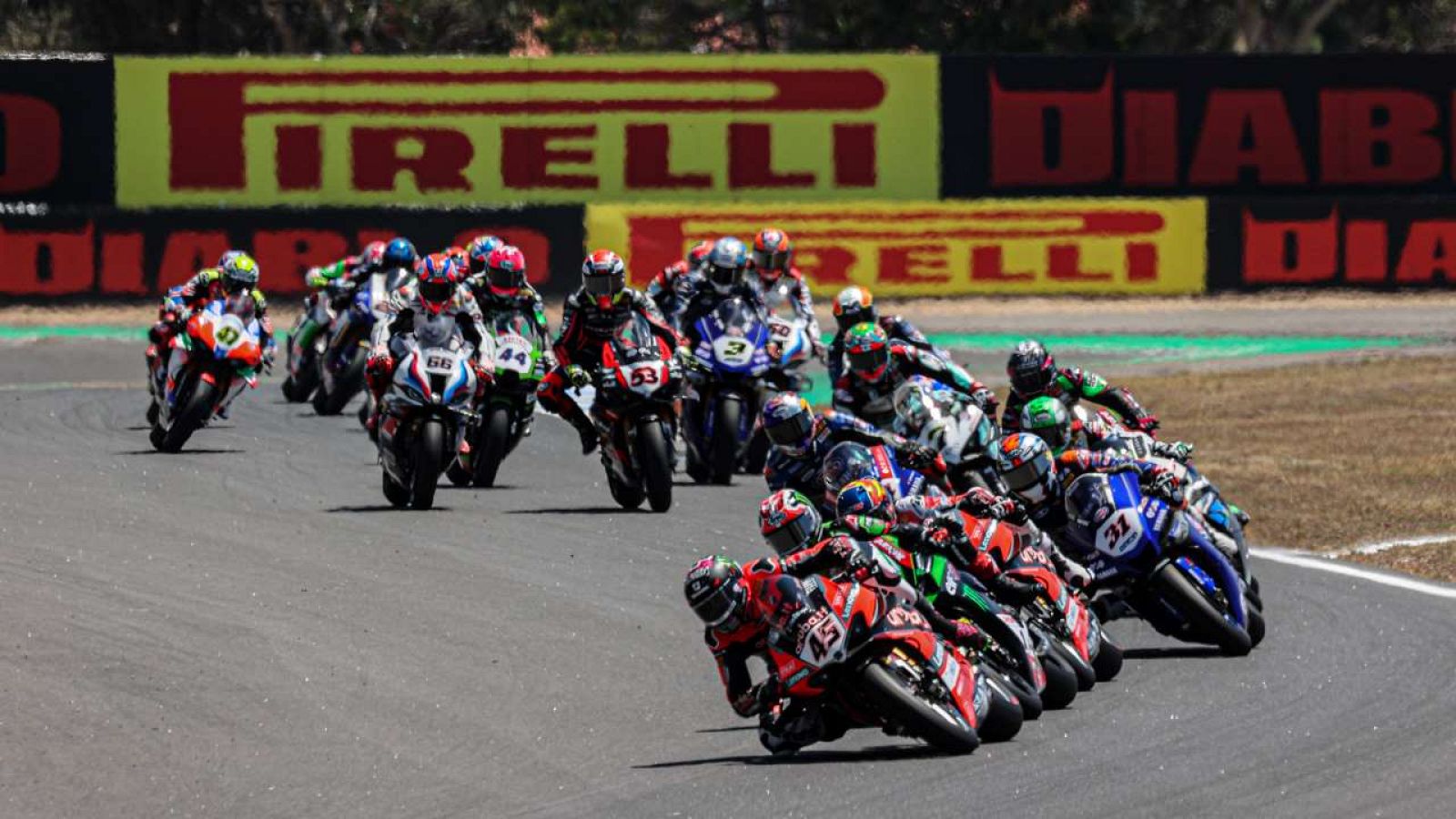 WorldSBK 2021 | Los Arcos se estrena con 5.000 espectadores | Ver