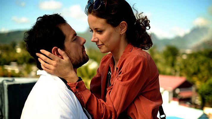 Cine internacional - Doctora en el paraíso: El secreto