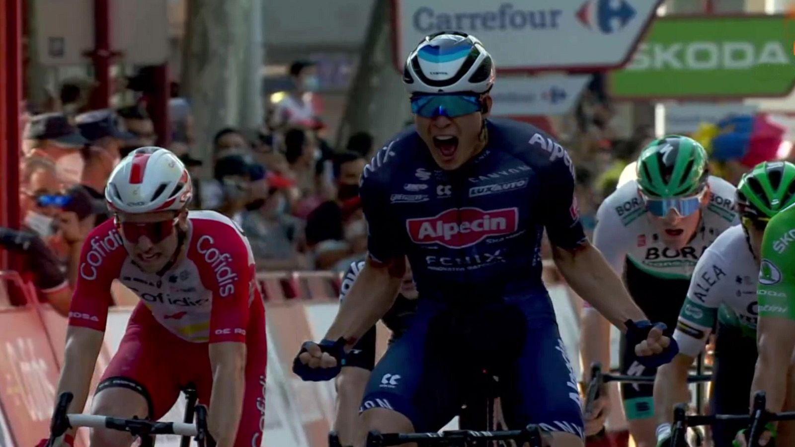 La Vuelta 2021 | Philipsen gana al sprint en Albacete