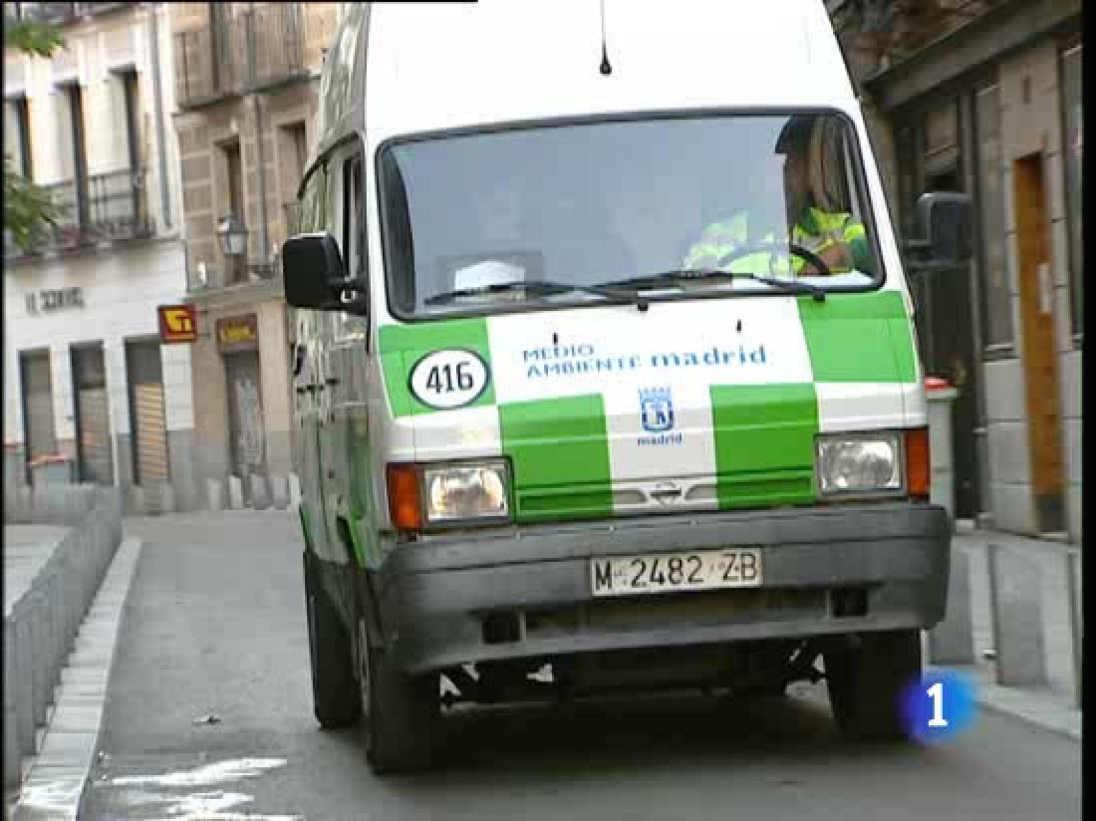 La nueva tasa de basuras impuesta por el Ayuntamiento de Madrid es objeto de numerosas reclamaciones | Ver