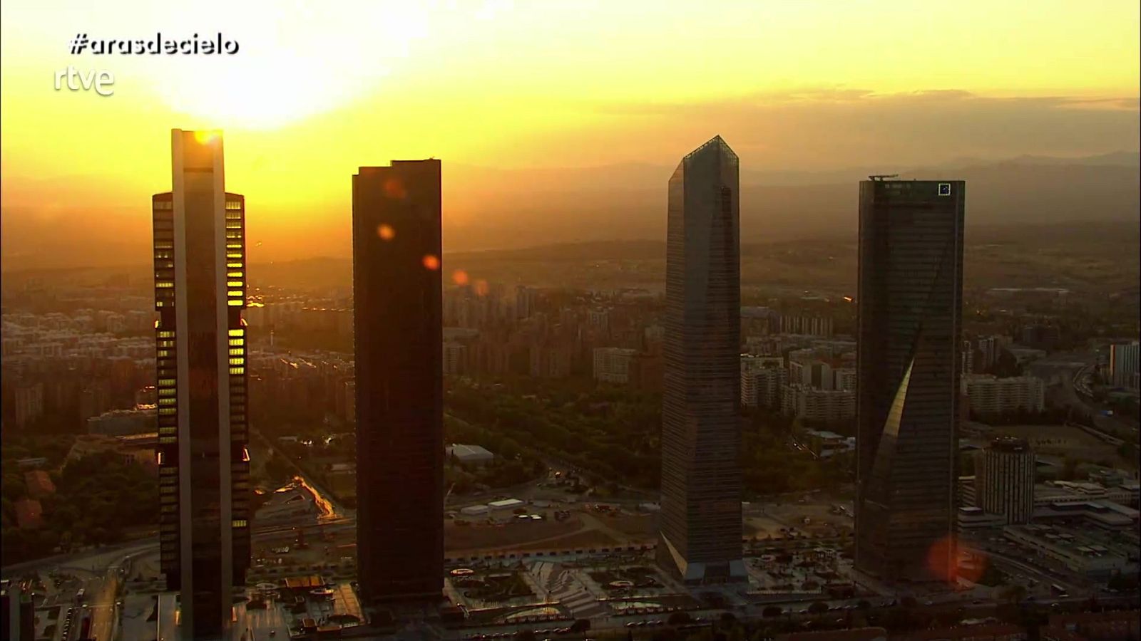 España a ras del cielo - Temporada 2 - Programa 8: Los techos de España - ver ahora