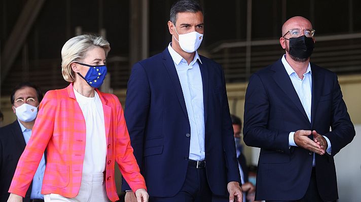 Telediario Fin de Semana - Sánchez visita junto a Von der Layen y Michel el campamento de acogida de los evacuados afganos