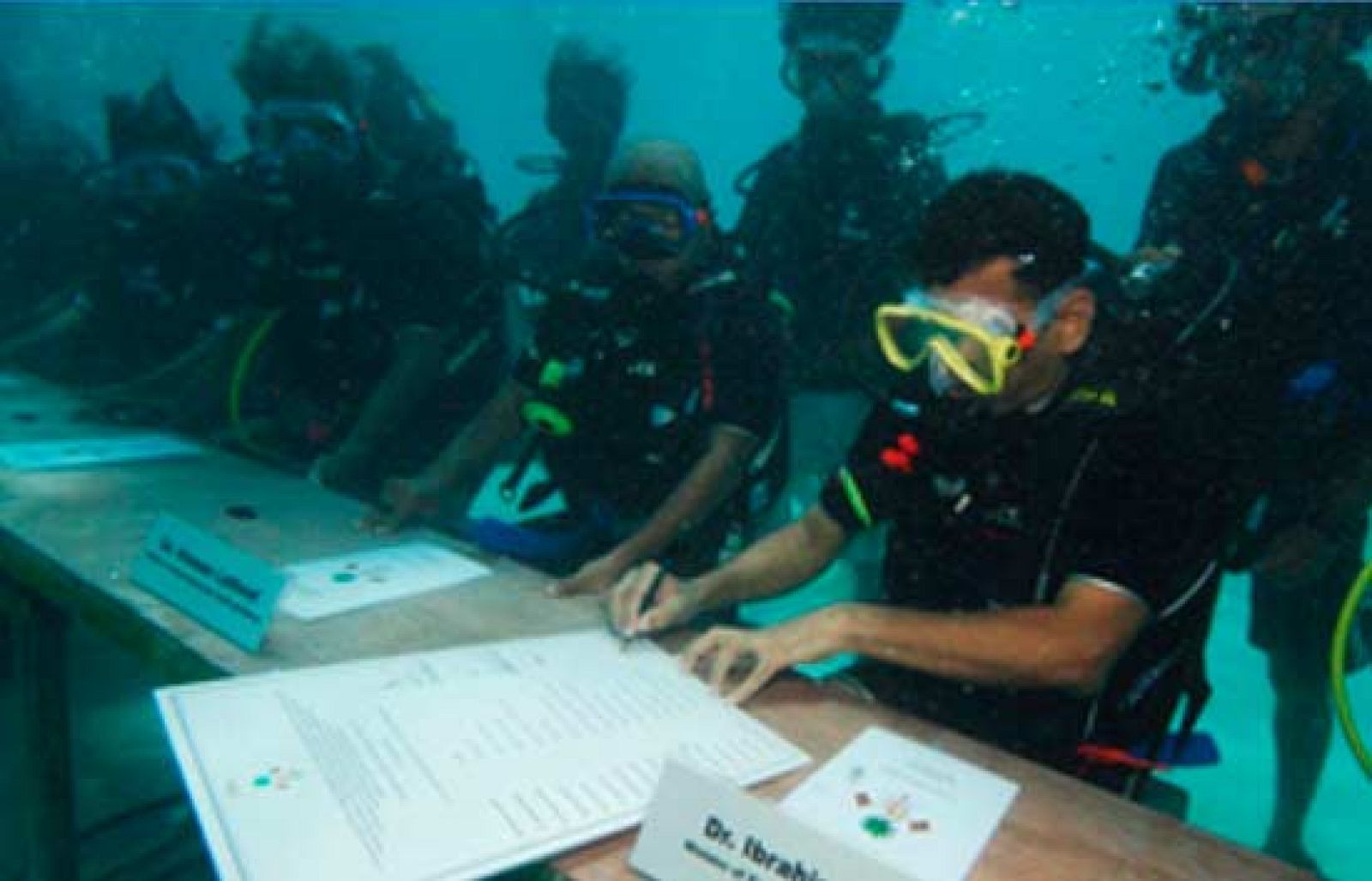 El Gobierno de Maldivas se reúne bajo el agua | Ver