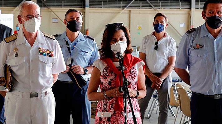 Informativo 24h - Robles pide a los que no tengan salvoconducto "que griten España" o enseñen un pañuelo rojo para identificarles