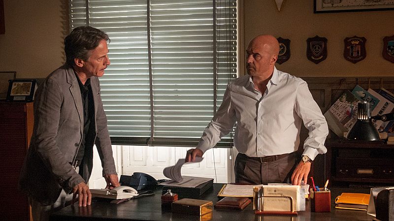 El comisario Montalbano - Un nido de vboras - Ver ahora