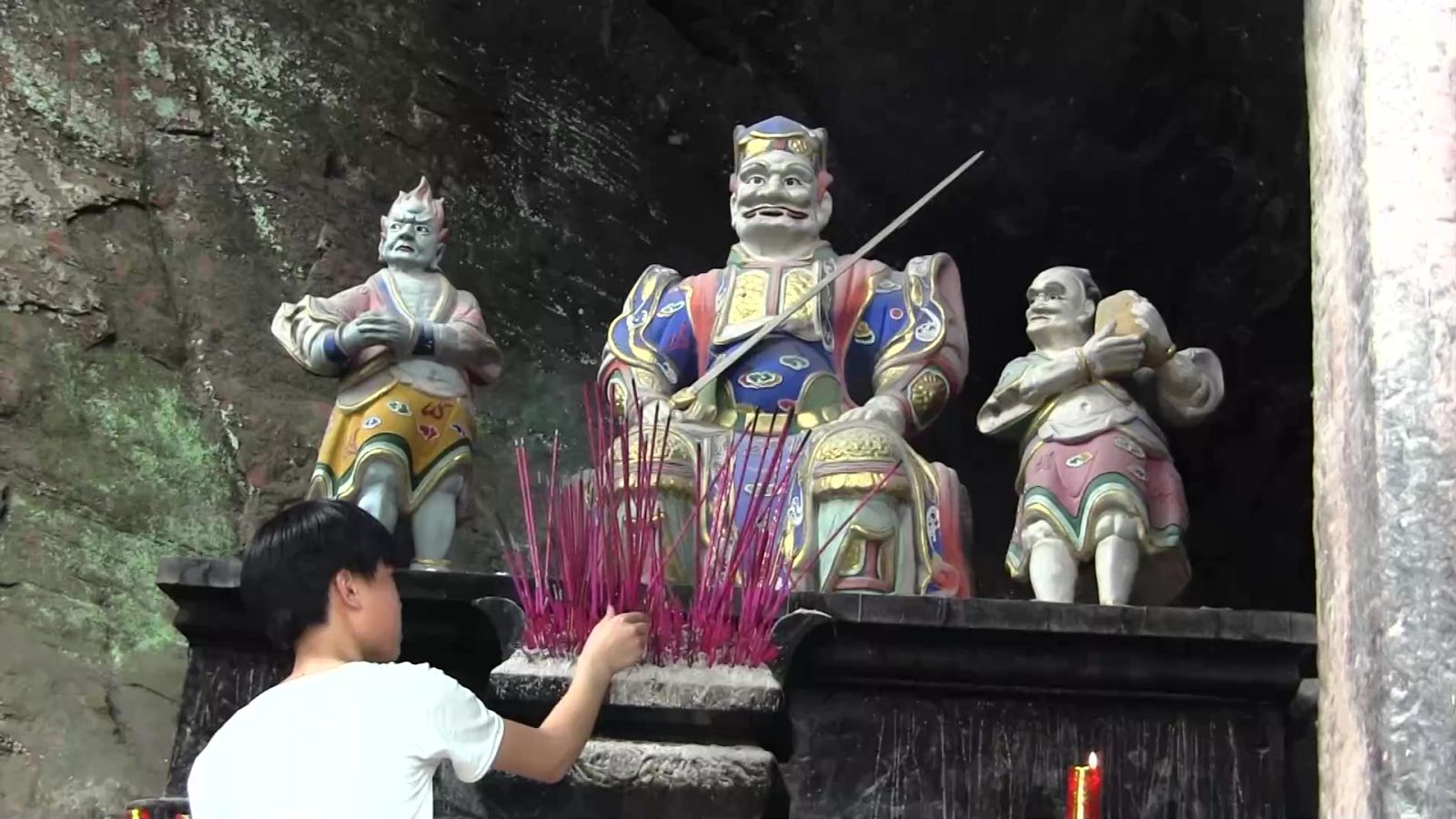 Mi familia en la mochila. Family Run - Ruta del Dragón. Episodio 20: Daegeon-Gwangju, Hanok, Gyeongiu, Busan (Corea-Japón) - ver ahora