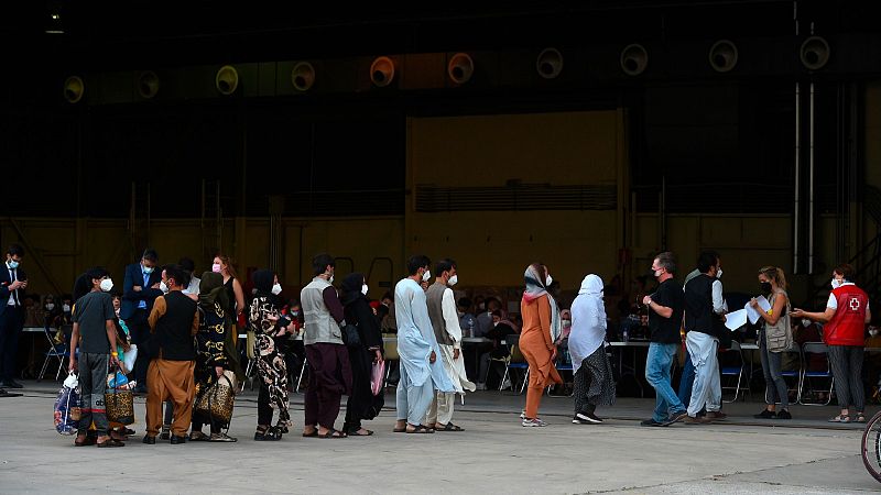 Los refugiados afganos vuelven a empezar en España tras su huida: "Fue lo más terrible de mi vida"