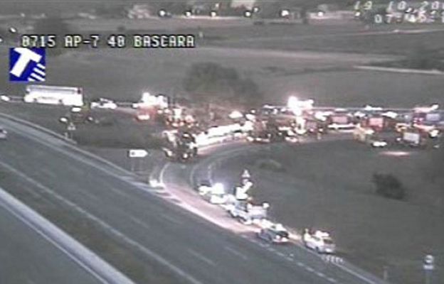  - Un muerto al volcar un autocar