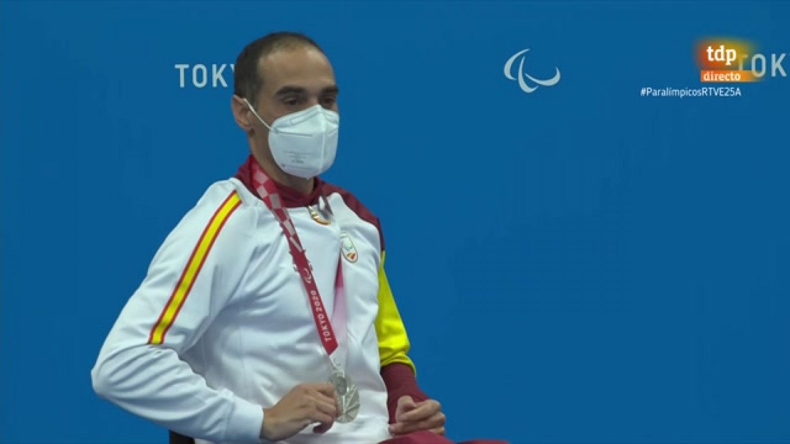 Miguel Luque recibe su medalla de plata, la primera de España en Tokio 2020