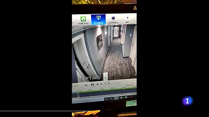 L'Informatiu - Les càmeres de seguretat d'un hotel de Barcelona capten com escapa l'home que, presumptament, ha assassinat el seu fill de 2 anys