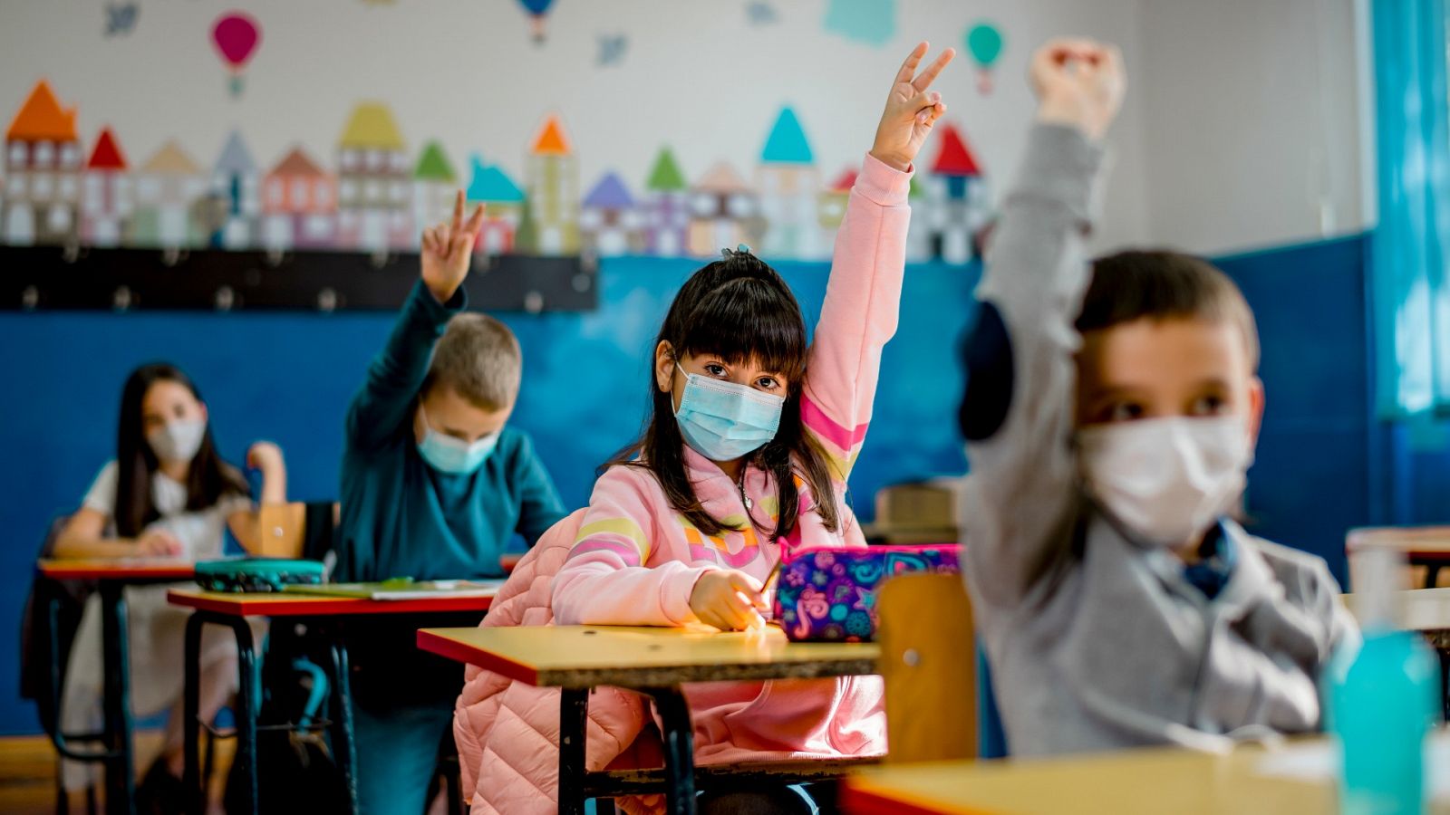 Protocolo 'anticovid' para el nuevo curso: mascarilla desde los seis años, máxima presencialidad y menos distancias Protocolo 'anticovid' para el nuevo curso: mascarilla desde los seis años, máxima presencialidad y menos distancias