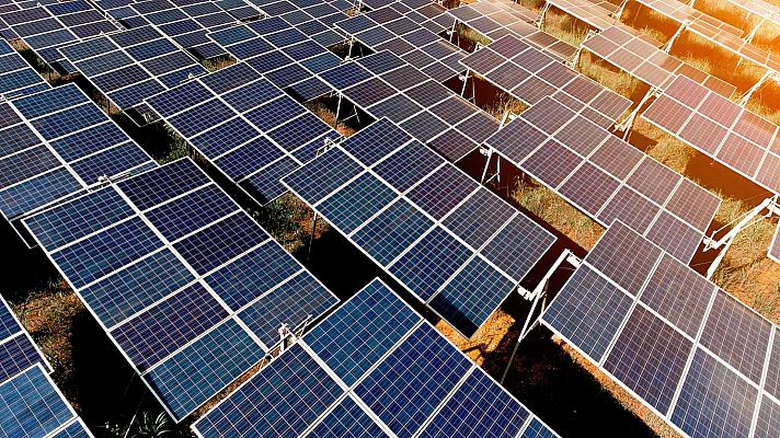 Telediario 2 - Ballesteros de Calatrava (Ciudad Real) implanta el primer mercado local de energía renovable en España