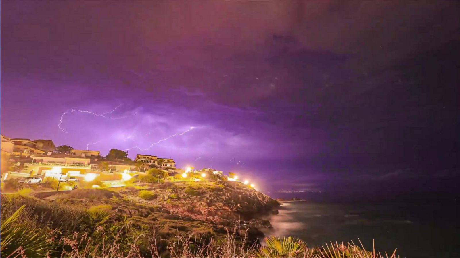 En parte del país predominará un tiempo anticiclónico, seco y soleado, con cielos poco nubosos - ver ahora