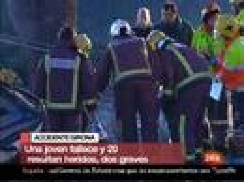  Un muerto y 19 heridos al volcar un autocar con 59 estudiantes holandeses en Girona