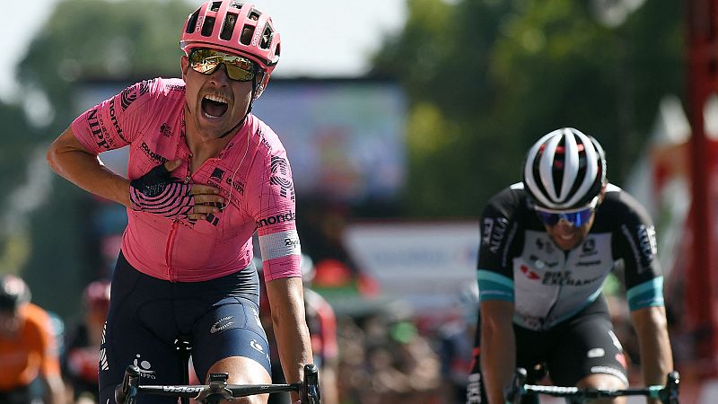 Vuelta a España | Nielsen sabe ganar también al 'sprint' en Córdoba