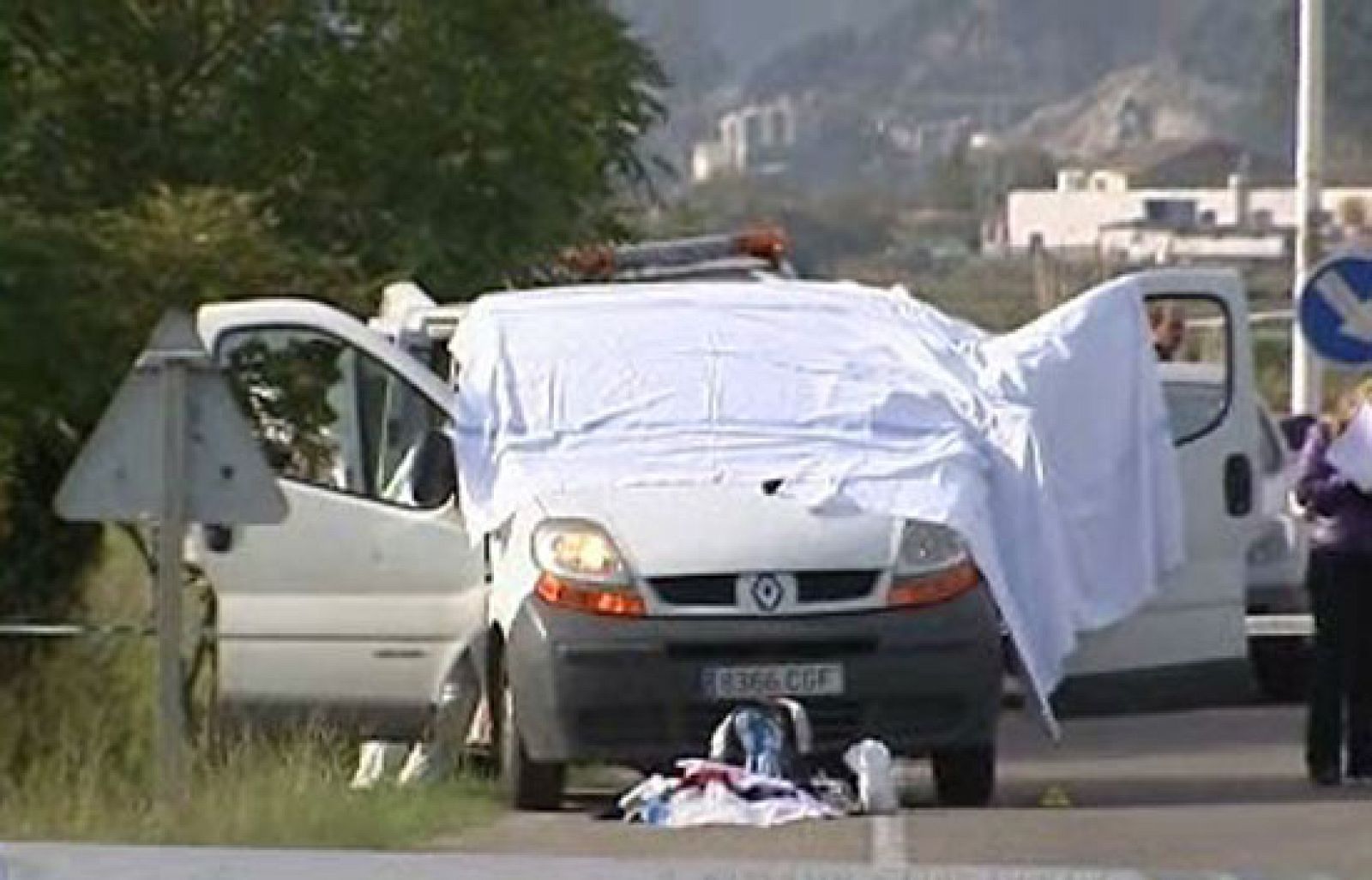 Tres muertos en un tiroteo junto al penal cántabro de El Dueso