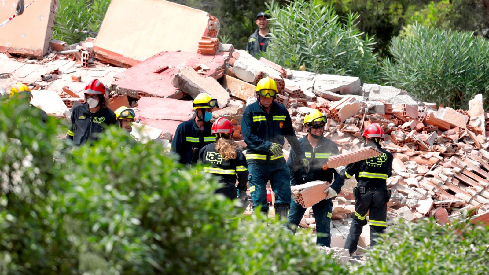 La investigación del derrumbe en Peñíscola descarta las lluvias y se centra en la estructura del edificio