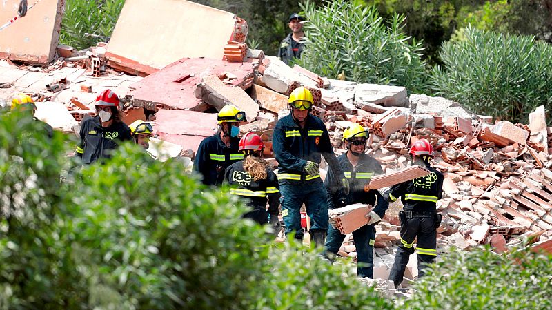 La investigación del derrumbe en Peñíscola descarta las lluvias y se centra en la estructura del edificio