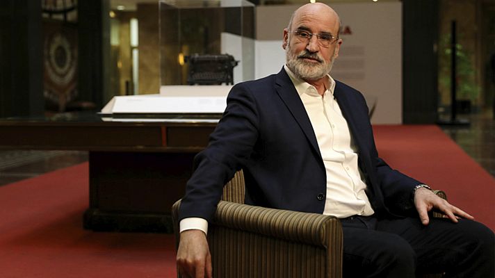 Telediario 1 - 'Los vencejos', la nueva novela ácida de Fernando Aramburu