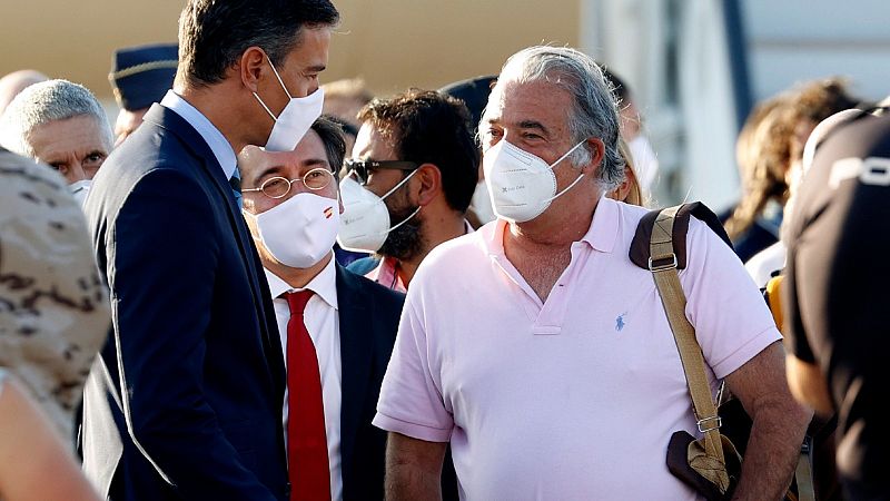 Albares descarta reconocer al régimen talibán pero admite que valorará "contactos operativos"