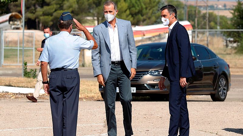 El rey y Sánchez visitan Torrejón para dar las gracias al operativo de evacuación de afganos