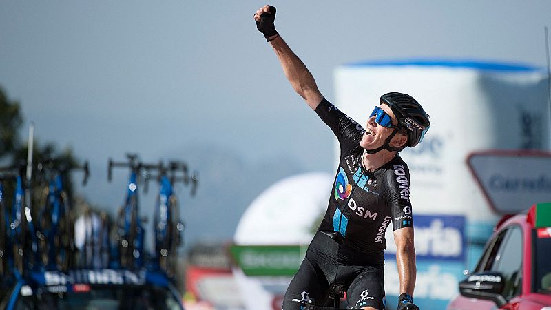 Vuelta a España | Bardet triunfa en Pico Villuercas y Eiking salva el liderato