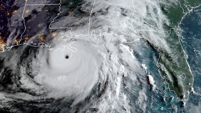 El huracán Ida cobra fuerza y amenaza Luisiana, 16 años después de la devastación del Katrina