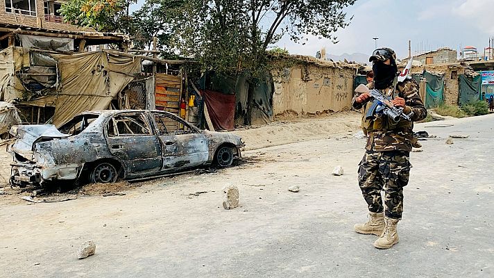 Los talibanes piden a los afganos que no abandonen el país, pero la ONU advierte sobre "la gran crisis humanitaria" que va a llegar a la zona