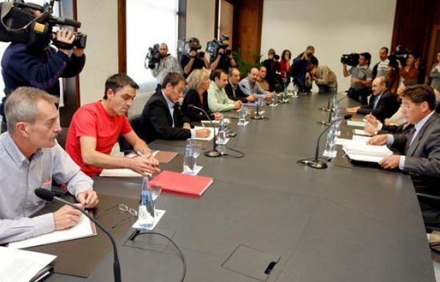  - Empleados de Magna en huelga