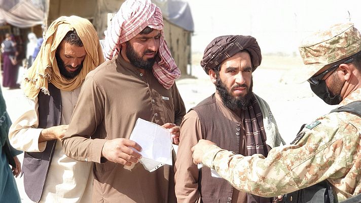 Pakistán teme una avalancha de refugiados afganos tras la llegada al poder de los talibanes