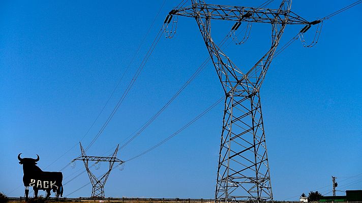 Telediario 1 - El alcalde de Batres dejará de pagar la luz en protesta por los altos precios