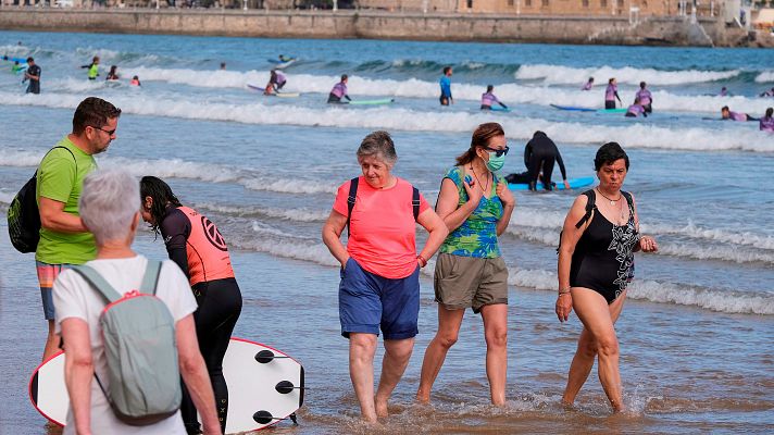 Con la vacunación al alza y la incidencia a la baja, las autonomías flexibilizan medidas