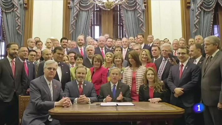 Telediario 2 - Entra en vigor en Texas una de las leyes más restrictivas sobre el aborto