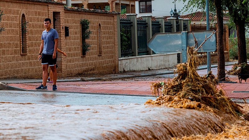 Graves inundaciones en varias comunidades con el paso de la DANA