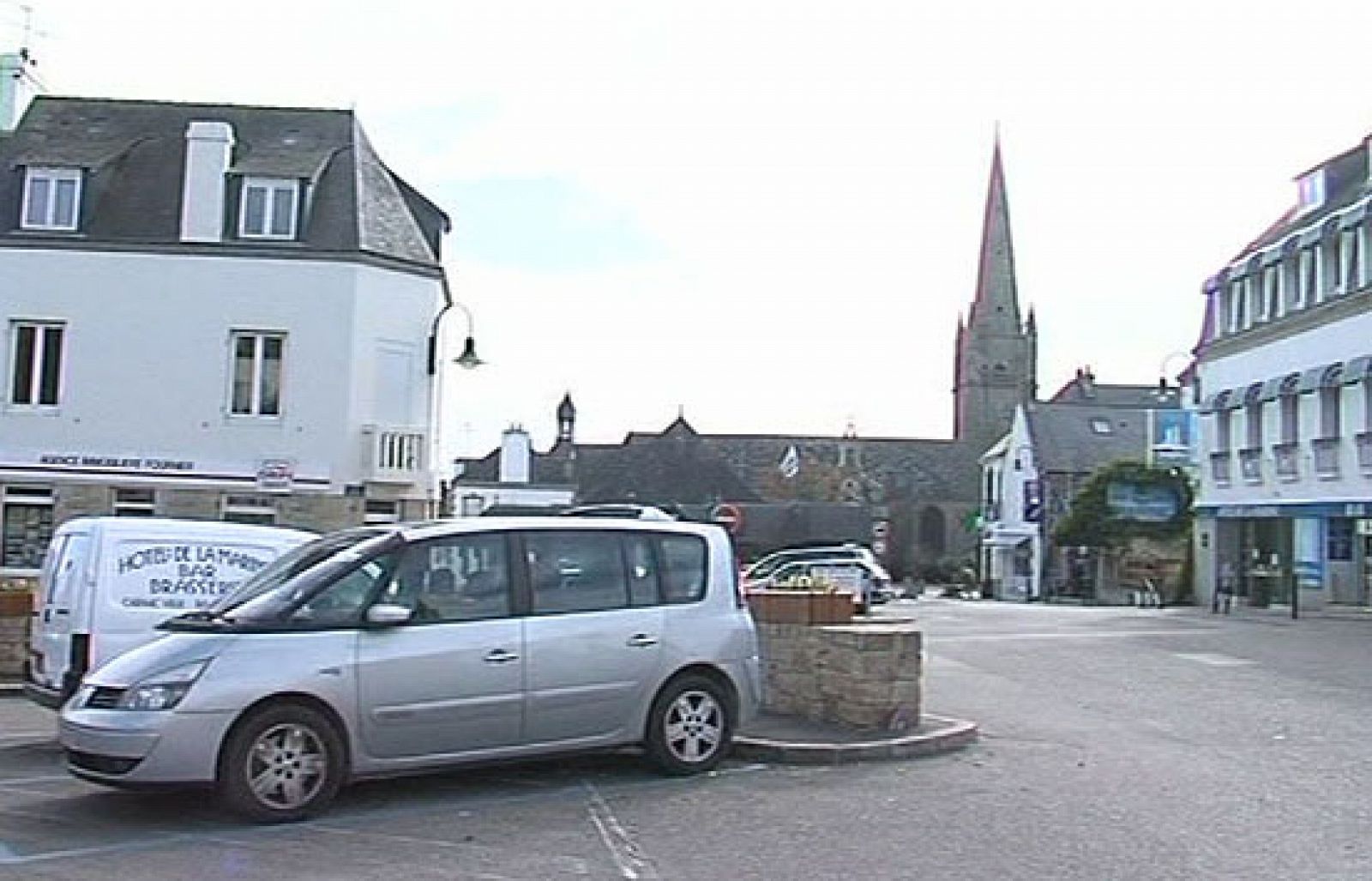 Con él han detenido a Oihana Sanvicente, que también pertenece al aparato político.