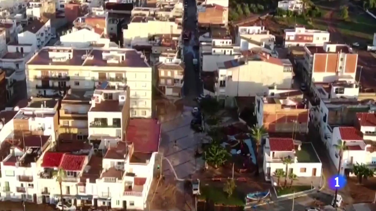 Els veïns del Baix Ebre i el Montsià valoren l'abast de la devastació