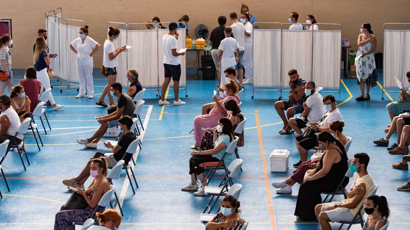 Coronavirus: ¿Por qué la vacunación va tan bien en España?