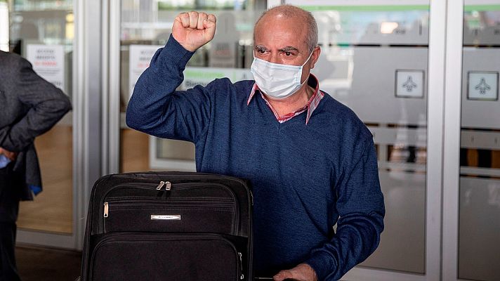 Informativo 24h - El marinero Pablo Costas llega a España tras 11 meses retenido en Yemen: "Pasamos muchas calamidades, nos trataron mal"