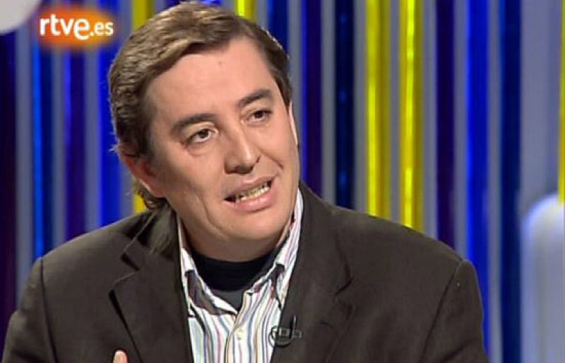 Entrevista al escritor Luis García Montero en 'La2 Noticias' (2008)