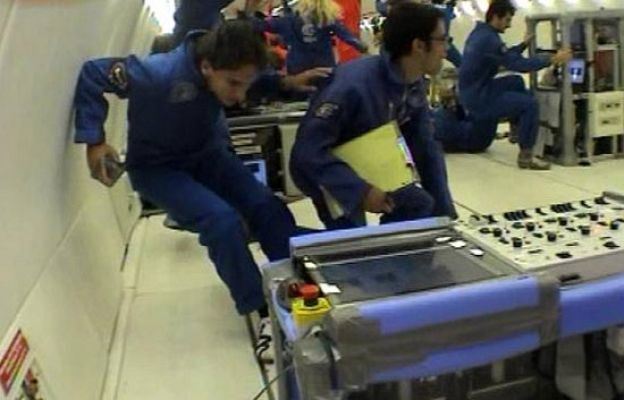 La 2 Noticias - Experimentos en ingravidez