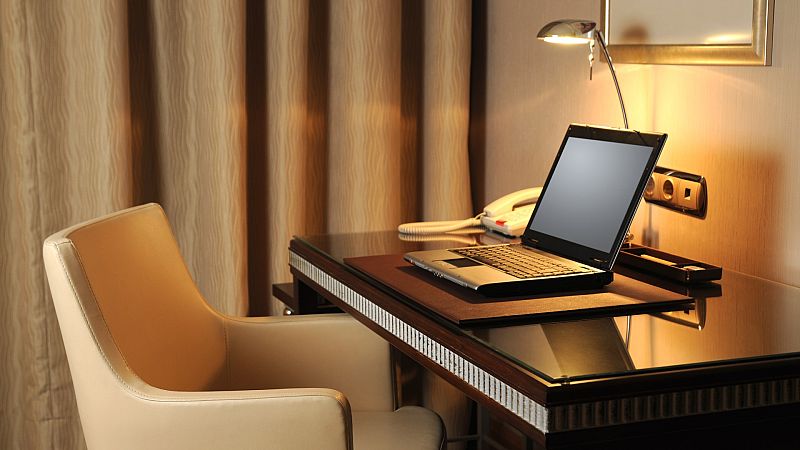 Los hoteles se reinventan para compensar la falta de turistas