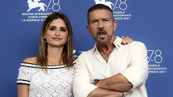 Penélope Cruz y Antonio Banderas ironizan sobre el mundo del cine en 'Competencia oficial' | Ver