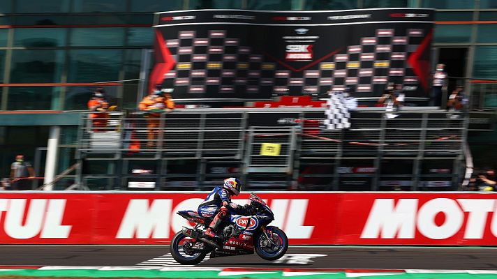  - WorldSBK 2021 | Razgatlioglu vuelve a ganar en Francia para poner en jaque a Rea