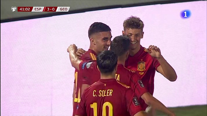 España - Georgia | Torres hace el tercero de España ante Georgia (3-0)