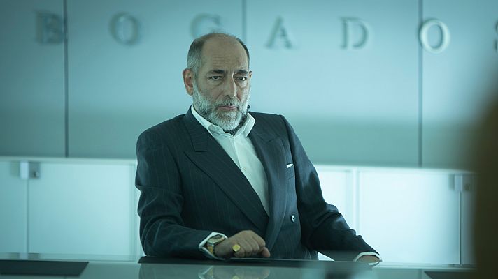 Ana Tramel. El juego - La traición