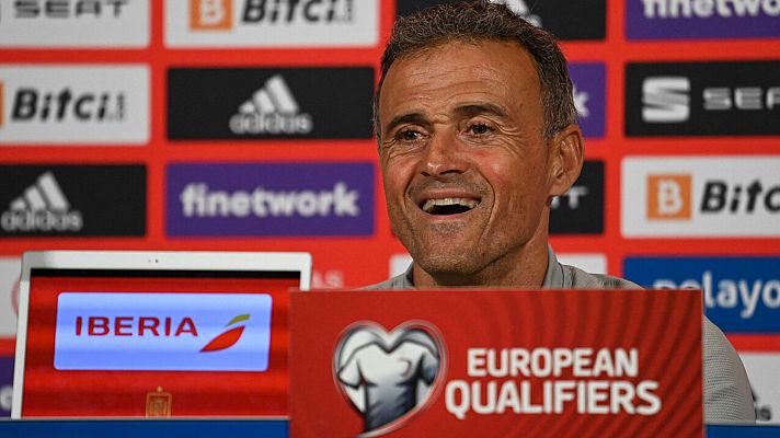 Fútbol - Rueda de prensa del seleccionador nacional de fútbol